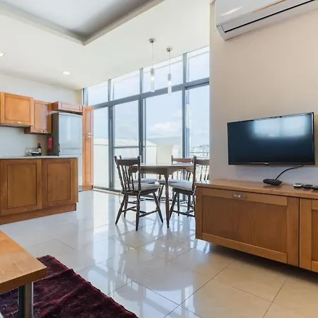 Appartamento Penthouse-hosted By Sweetstay