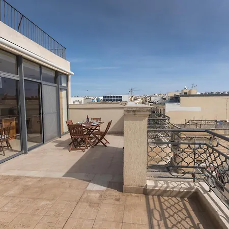 Penthouse-hosted By Sweetstay