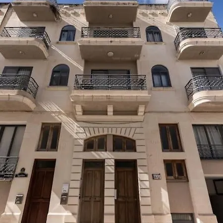 شقة Penthouse-hosted By Sweetstay موستا