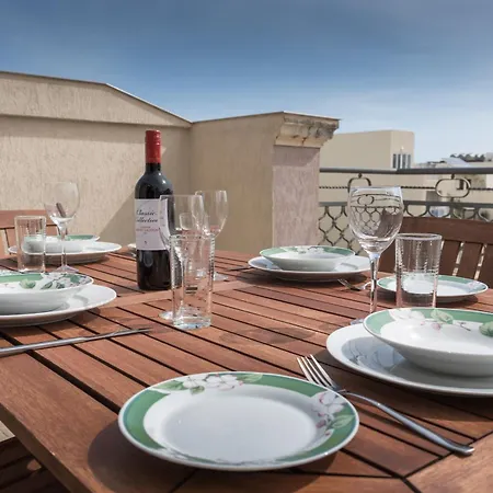 Penthouse-hosted By Sweetstay Mosta