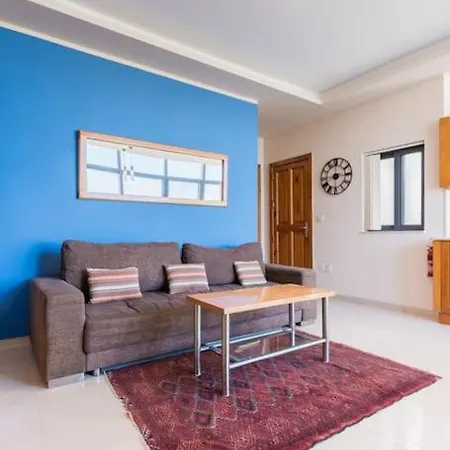 Penthouse-hosted By Sweetstay Apartment